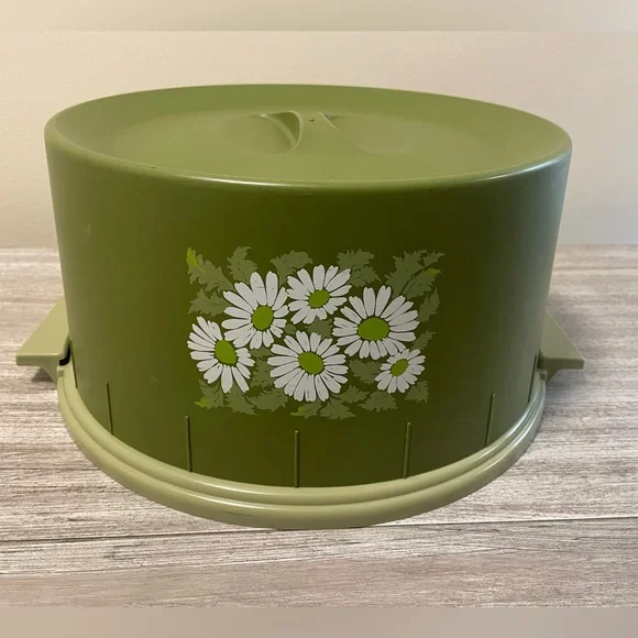 Vintage Cake Carrier with Daisy Design similar to Tupperware MCM - Picture 1 of 8